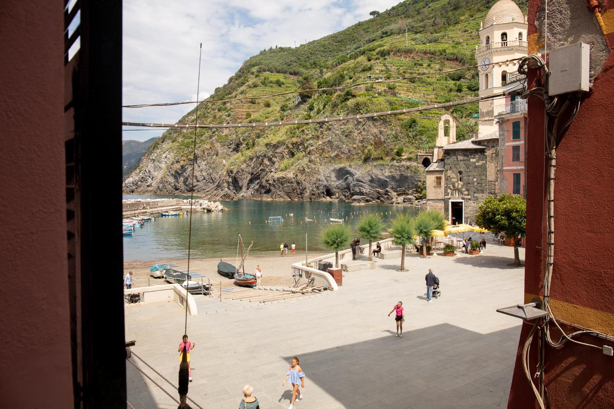 The Vernazza Main Plaza - Rooms & Suites Extérieur photo